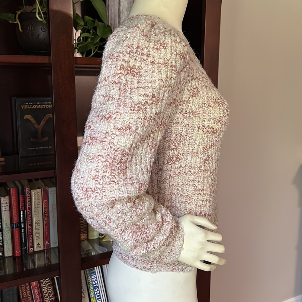 Universal Threads sweater - Picture 3 of 6